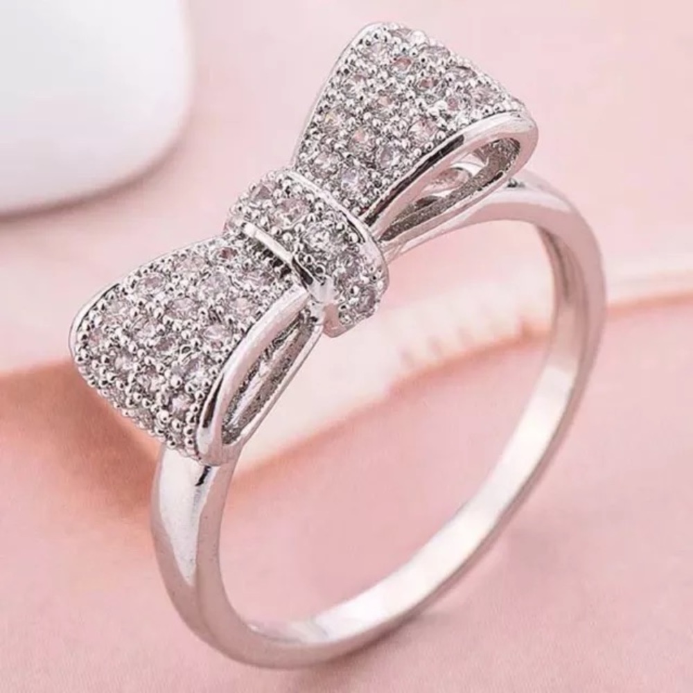 ✅ 🌹White Sapphire Sterling Silver Bow Ring.